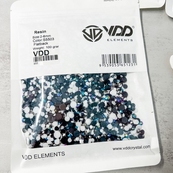 Flatback Rhinestones, Resin, 5 bags, 100g each mixed sizes 2mm-6mm - Picture 2 of 11